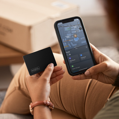 GW Premium | Smart Card Tracker Finder with GPS